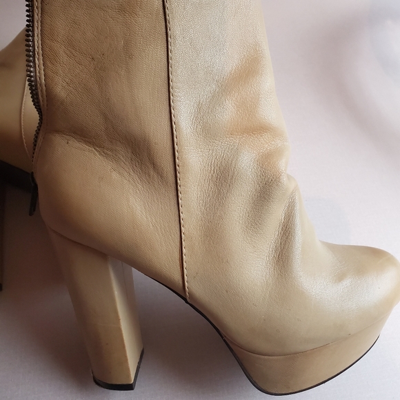Platform booties - Picture 1 of 5